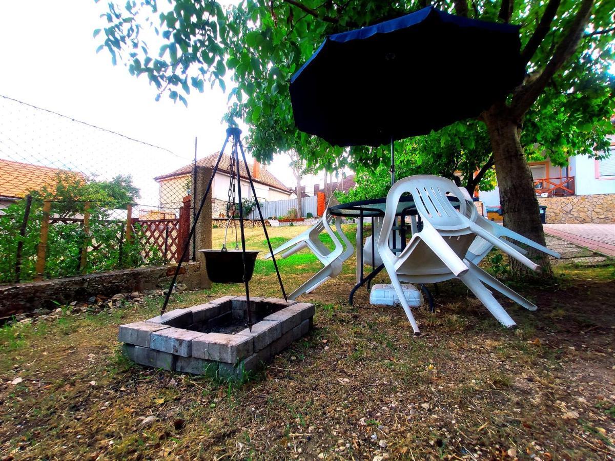 Szandra Vendeghaz Osku Dış mekan fotoğraf