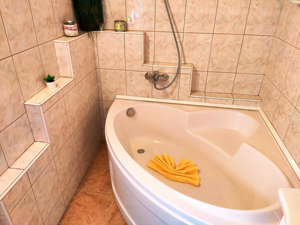 Szandra Vendeghaz Osku Dış mekan fotoğraf