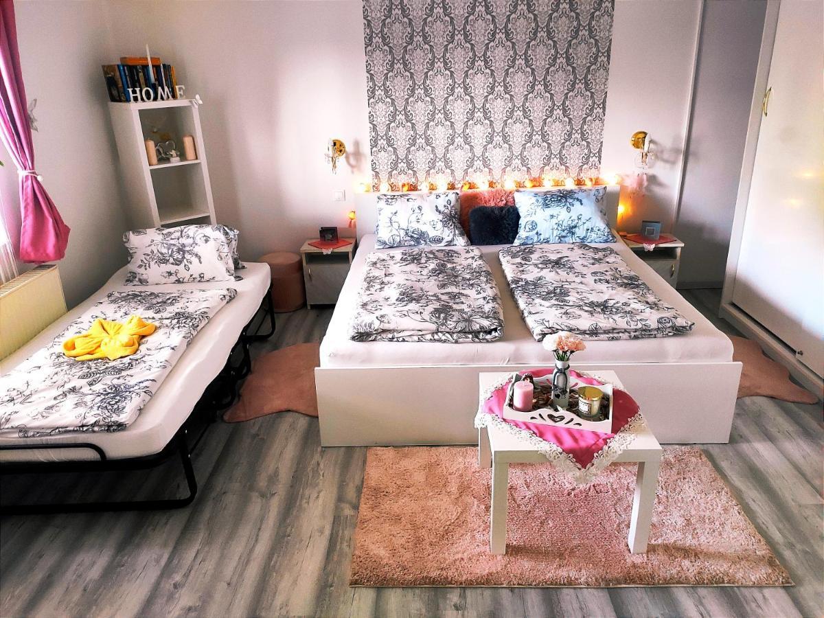 Szandra Vendeghaz Osku Dış mekan fotoğraf