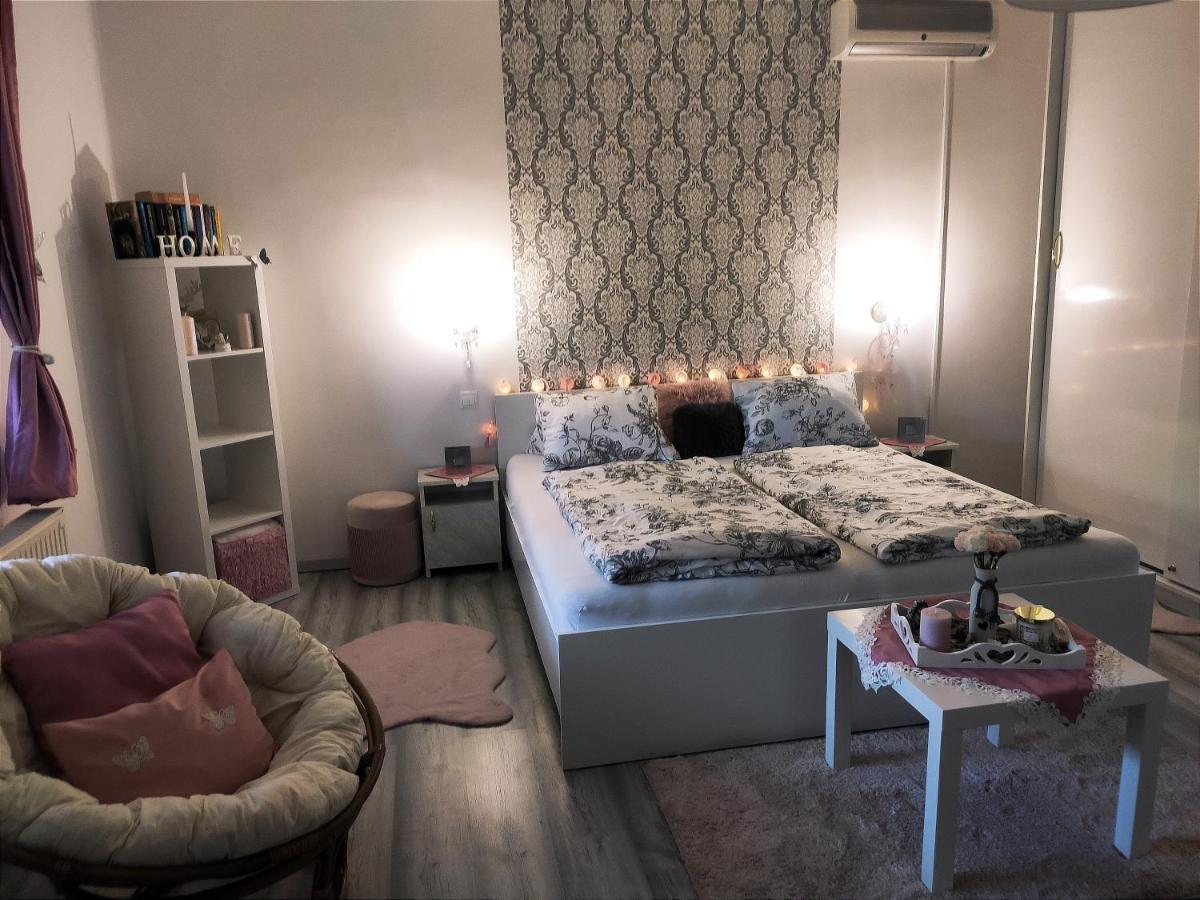 Szandra Vendeghaz Osku Dış mekan fotoğraf